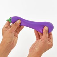 Kögler XL Antistress Aubergine Quetschaubergine Squezze Toy Squishy lila 12x5x4